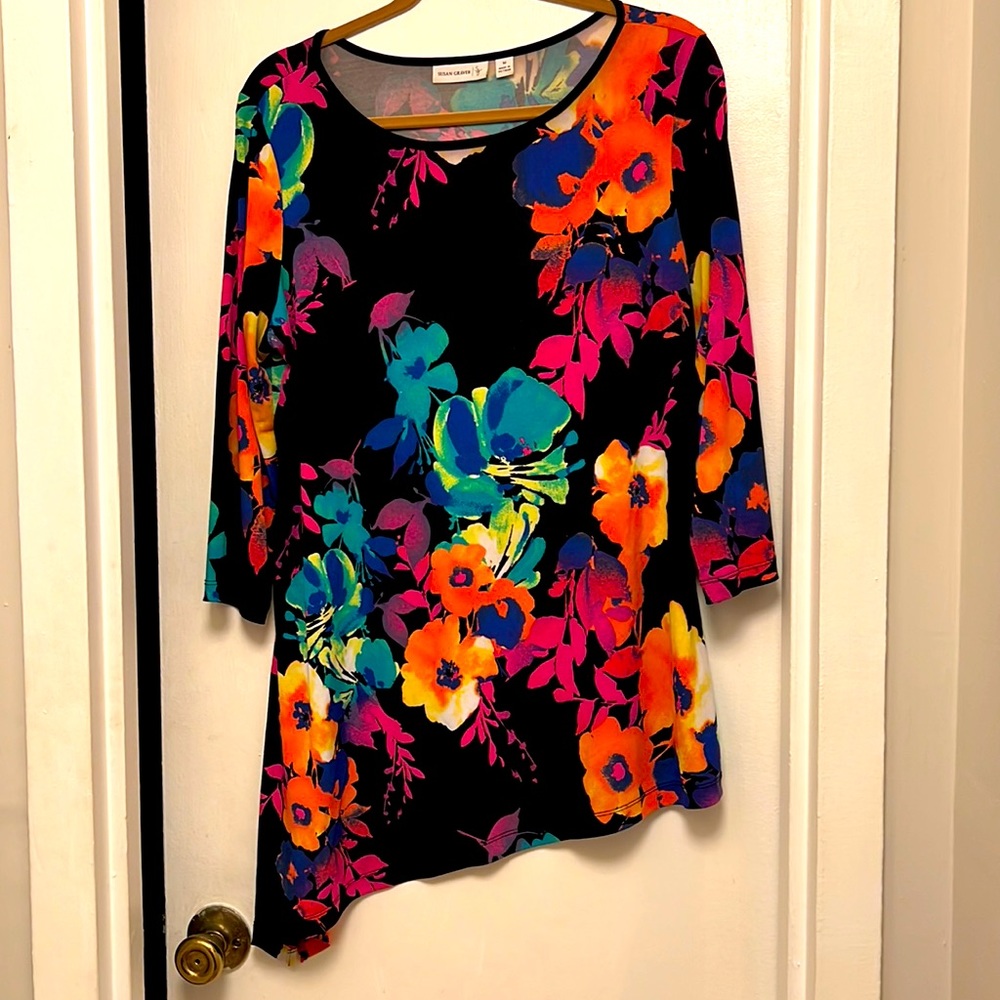 Susan Graver. Asymmetrical liquid net, three-quarter sleeve top.